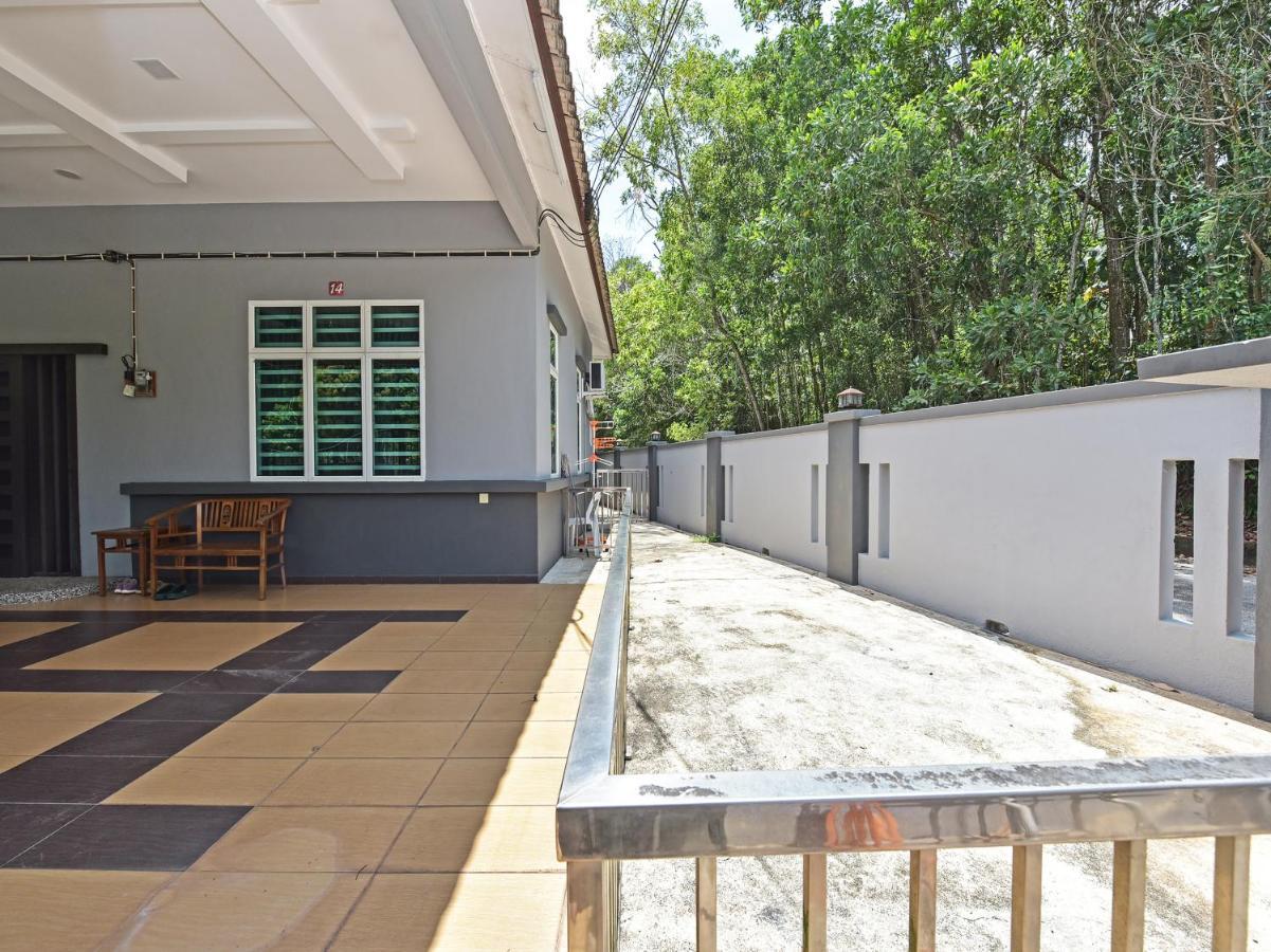 Hotel Oyo 90582 Dz Bukit Ubi 2*