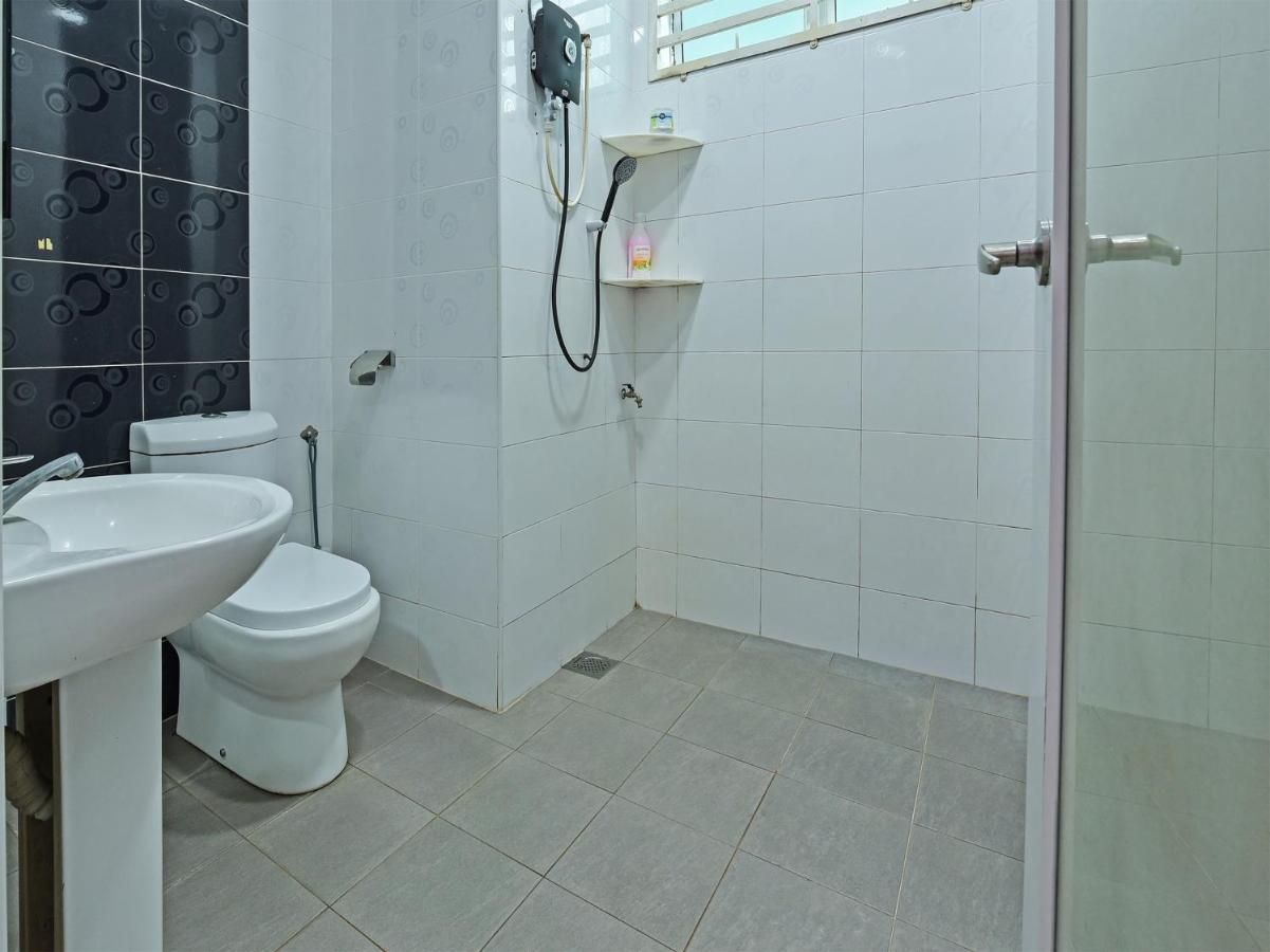 Oyo 90582 Dz Bukit Ubi Kuantan